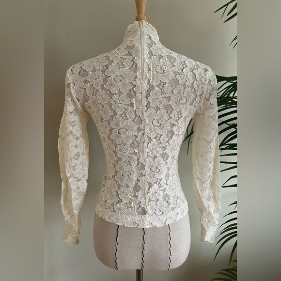 Kay Celine Cream White Lace Top | Size 2 - Picture 2 of 7